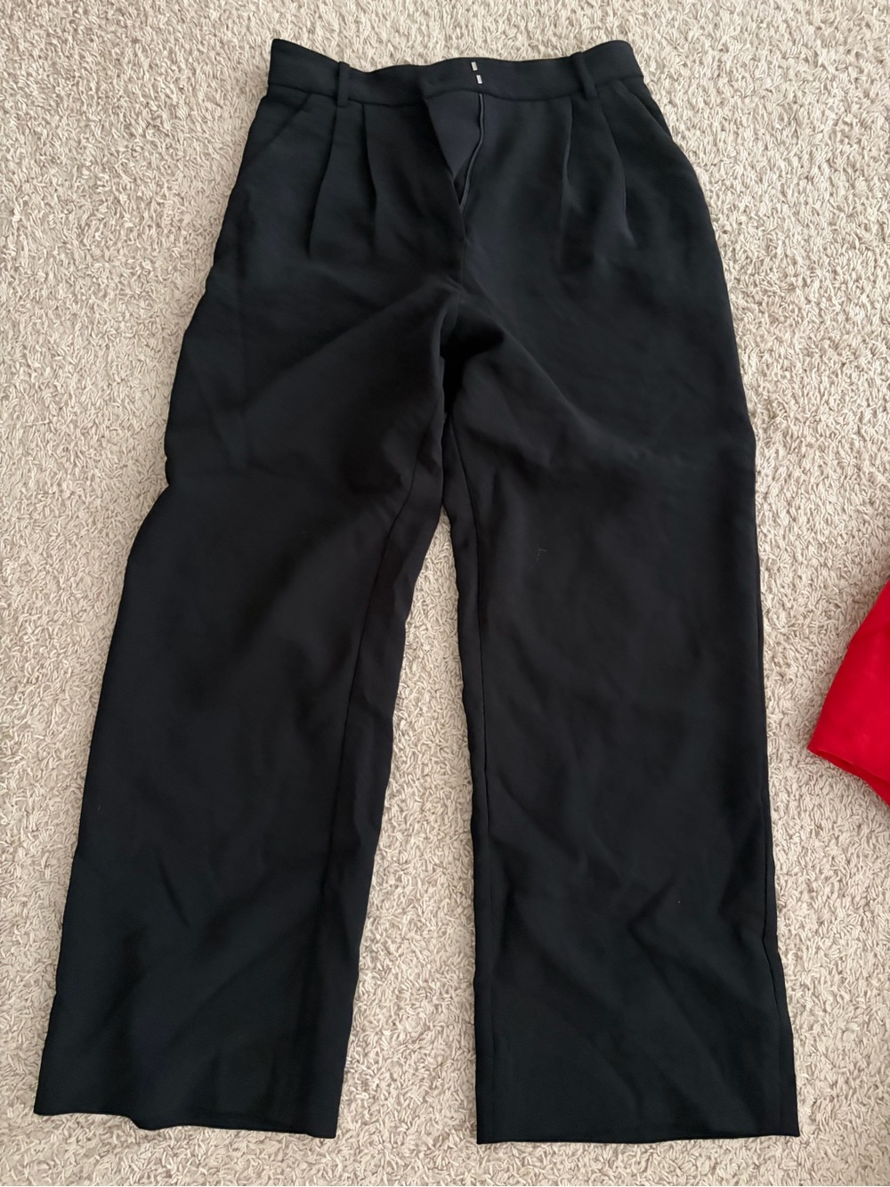 Abercrombie & Fitch Black Pleated Straight-Leg Dress Pants